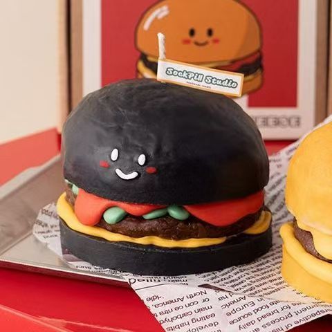 Burger Candle, Pink Black Cute Decorative Food Candle, Handmade Creative Novelty Candle for Party Home Decoration and Gifts With Tray